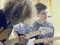 gitara bnb