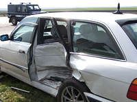 auto drzwi wypadek