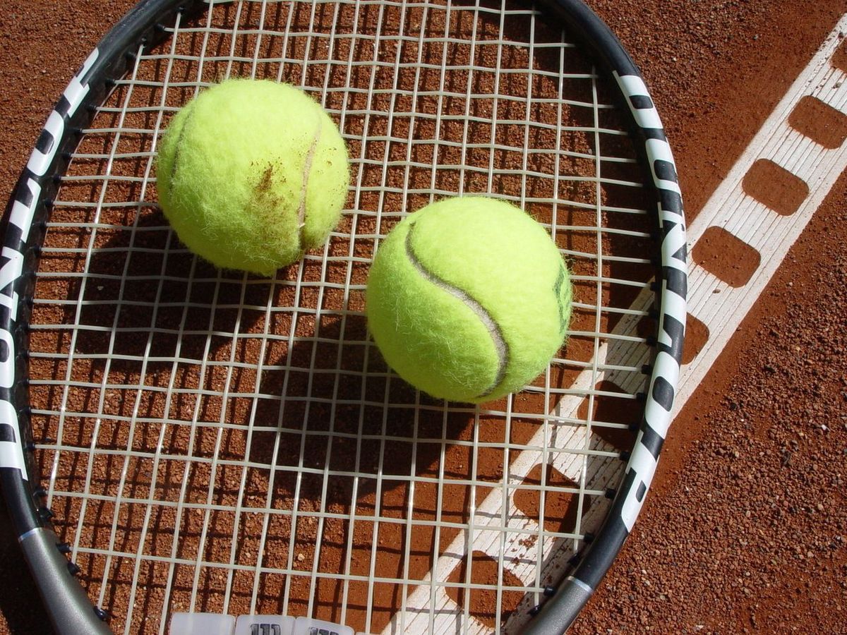 rakietka piłka tenis