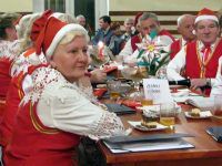 ludzie stół