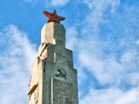 pomnik obelisk armia czerwona