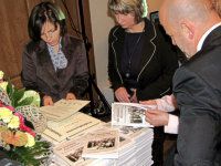 naukowiec muzeum ceramiki publikacja
