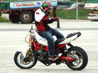 motocykl show stunter13