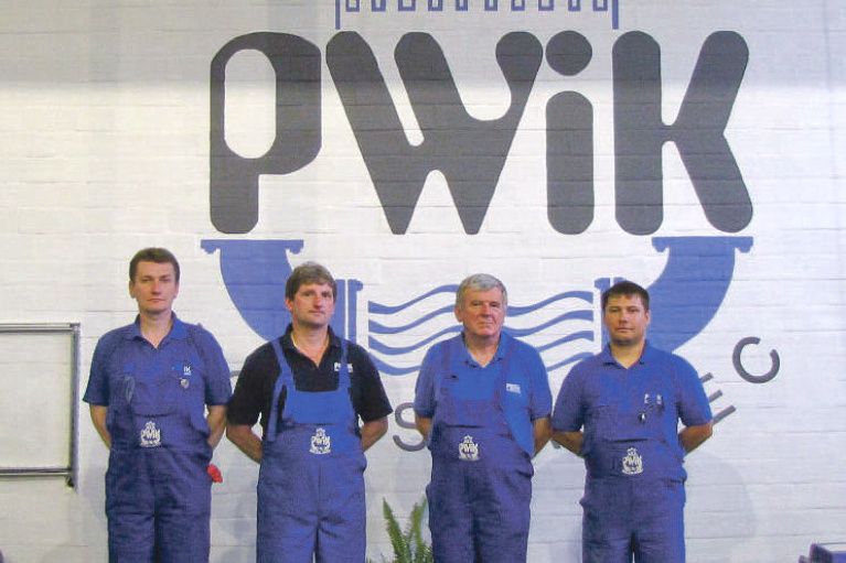 PWiK pracownik logo