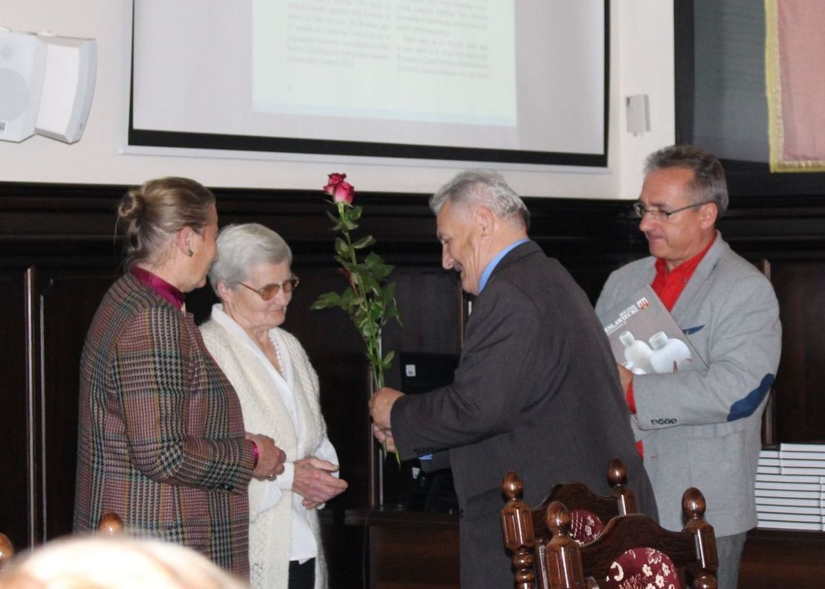 rocznik  muzeum cearmiki