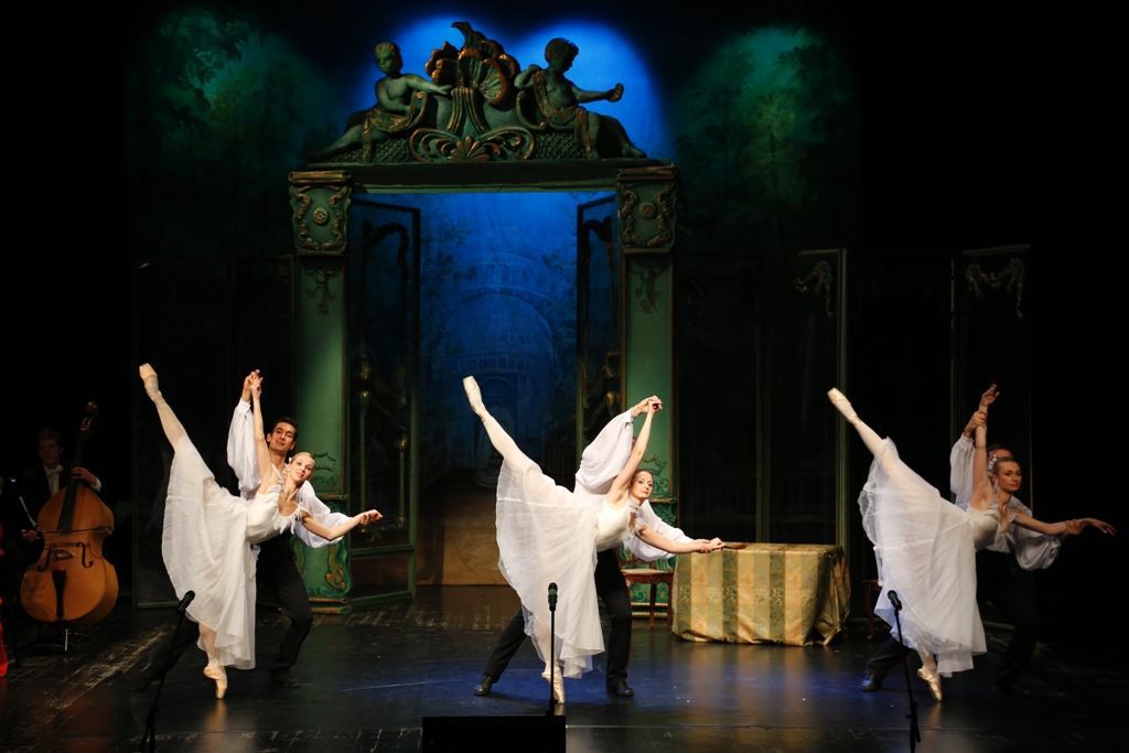gala strauss forum