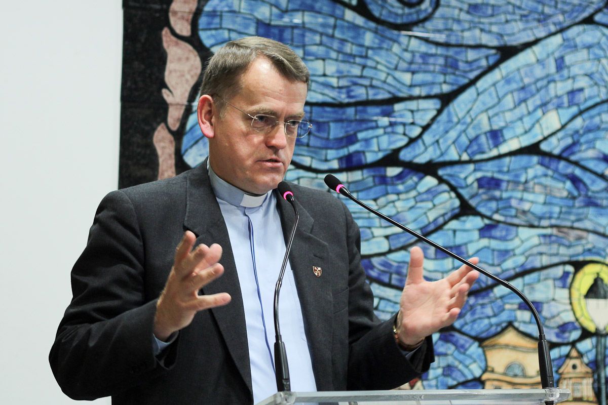 dariusz oko
