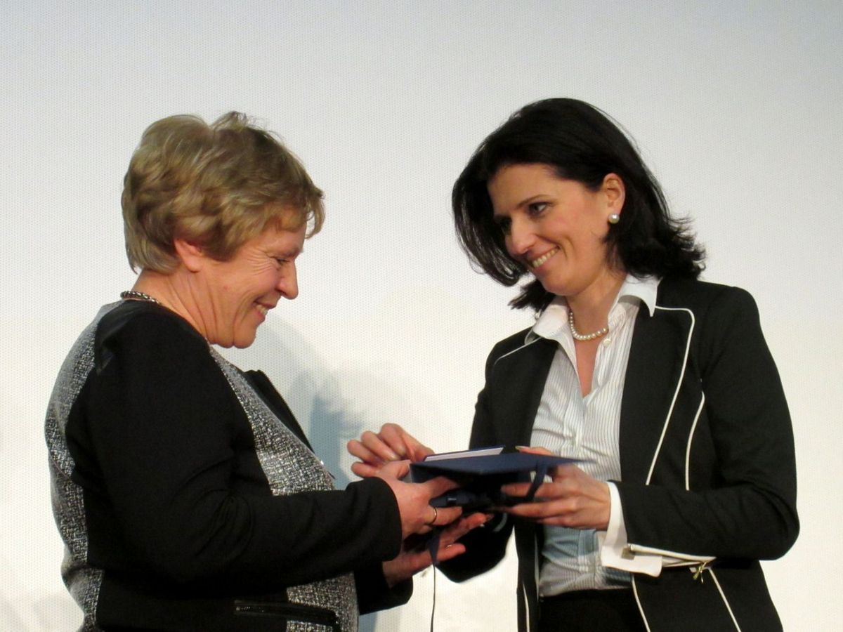 Janina bany kozłowska gloria artis
