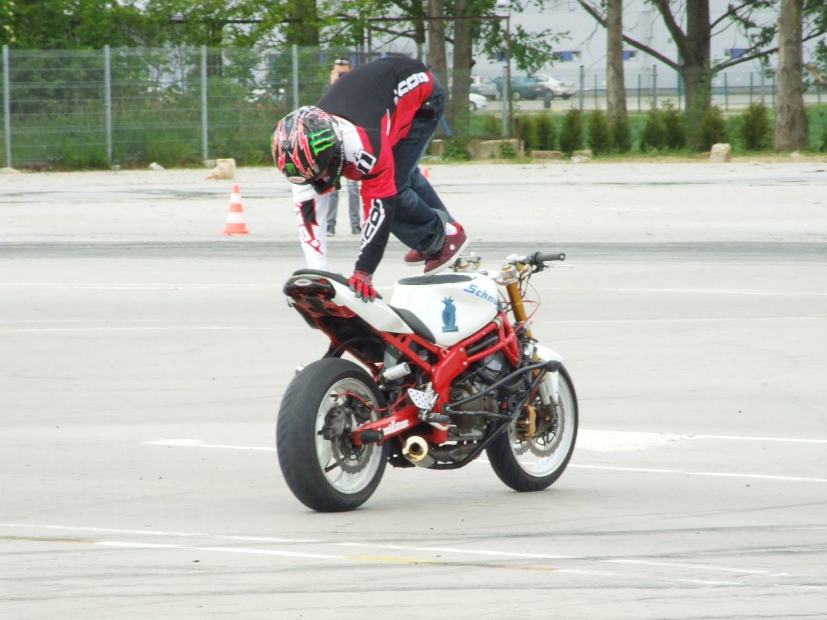 rafał pasierbek stunter 13 motocykl
