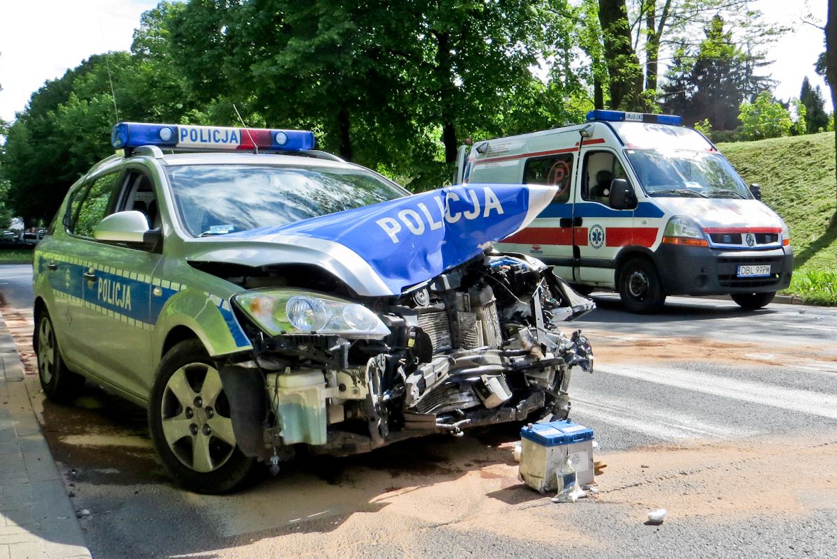 wypadek kolizja radiowóz