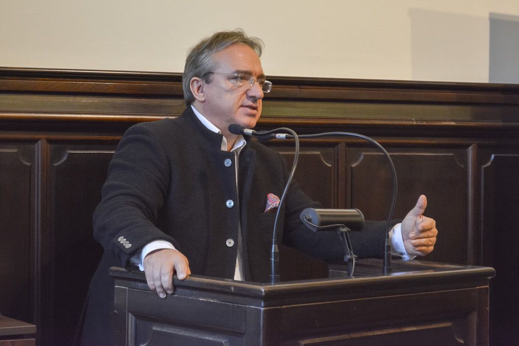 Piotr Roman