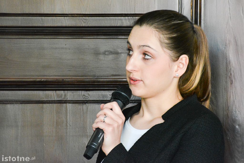 Monika Bartos