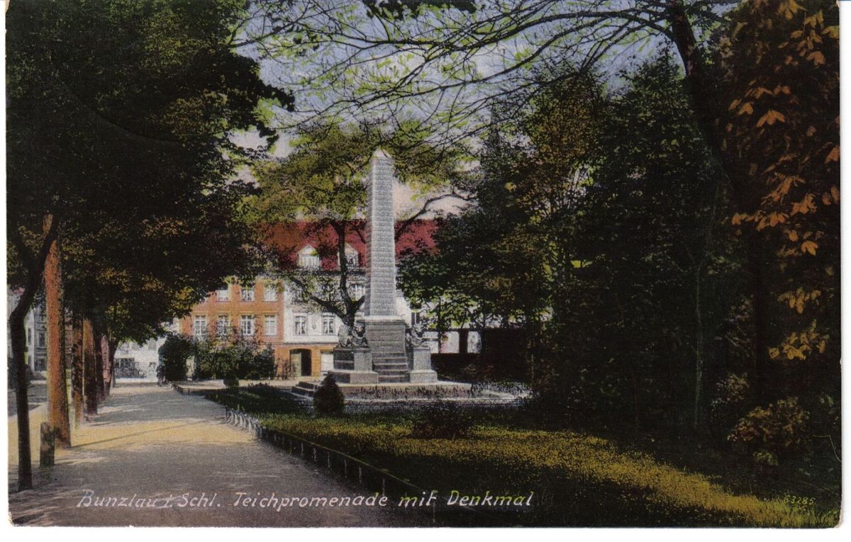 zdjęcie obelisk
