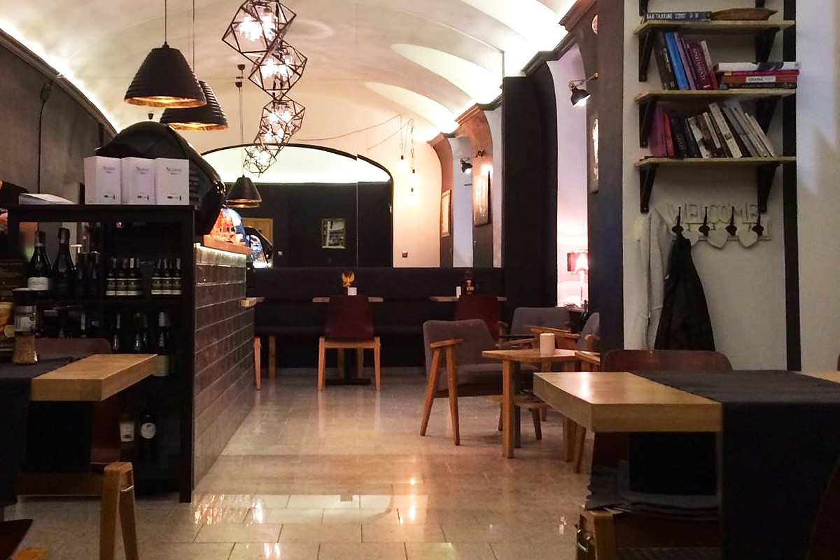 season bistro