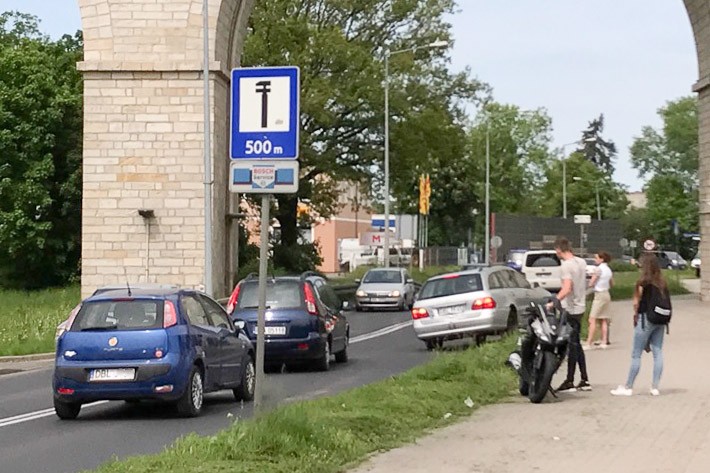 Auto
