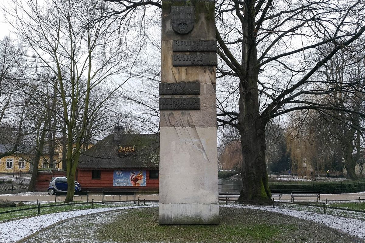 pomnik