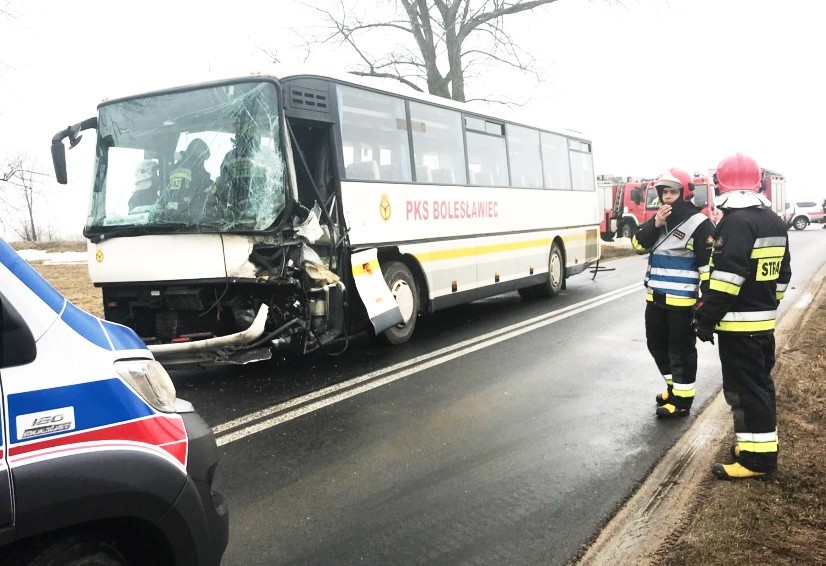 wypadek  autobus  nowogrodziec