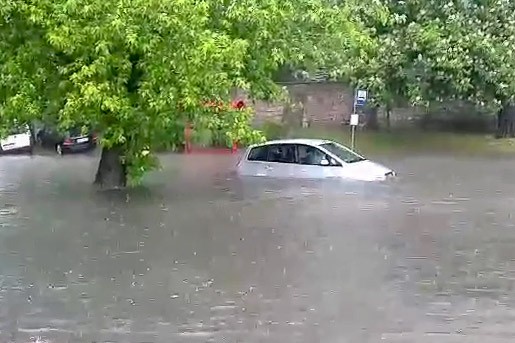 auto ulewa