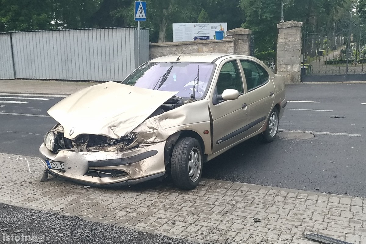 автомобіль