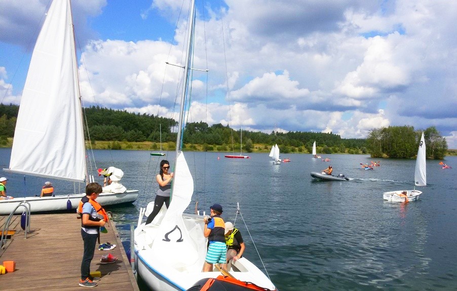 żaglówka sail swim