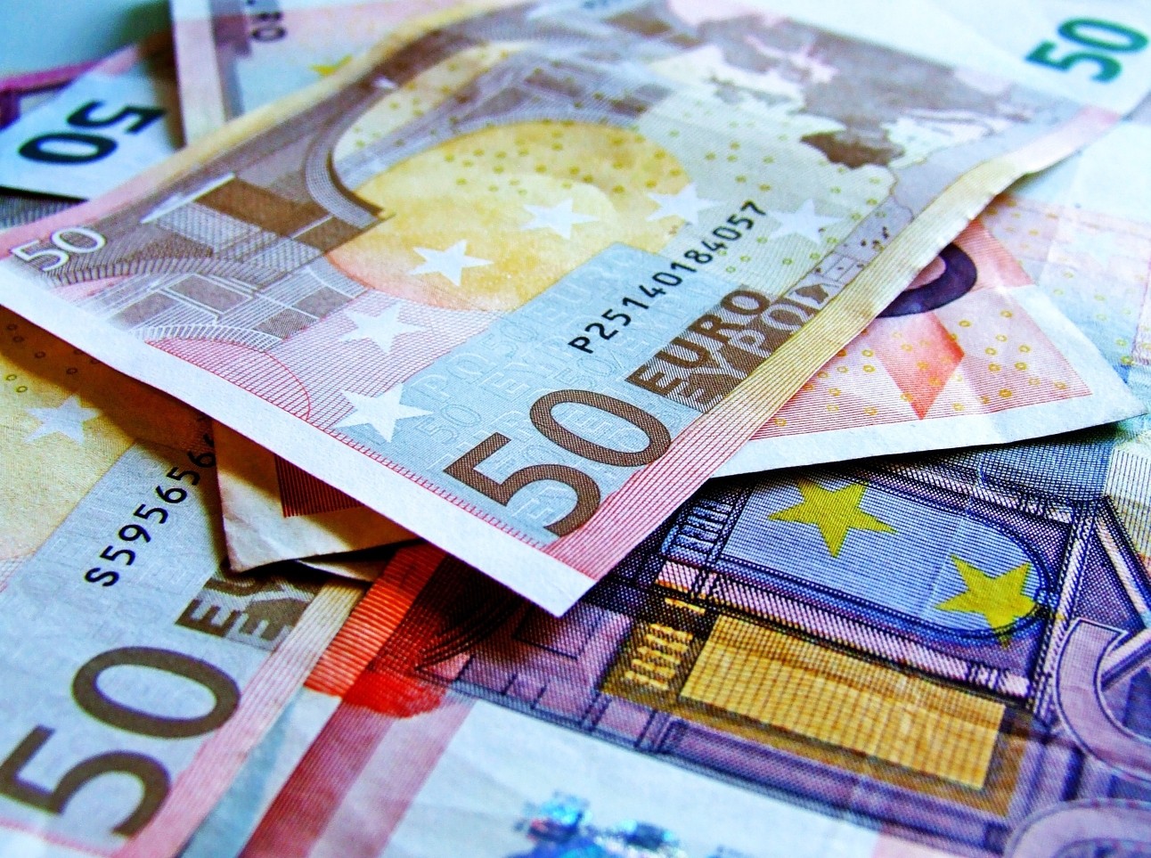 pieniądze euro banknoty