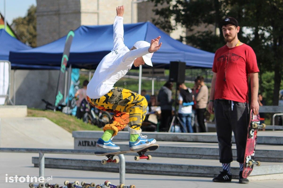 skate wiadukt plaza