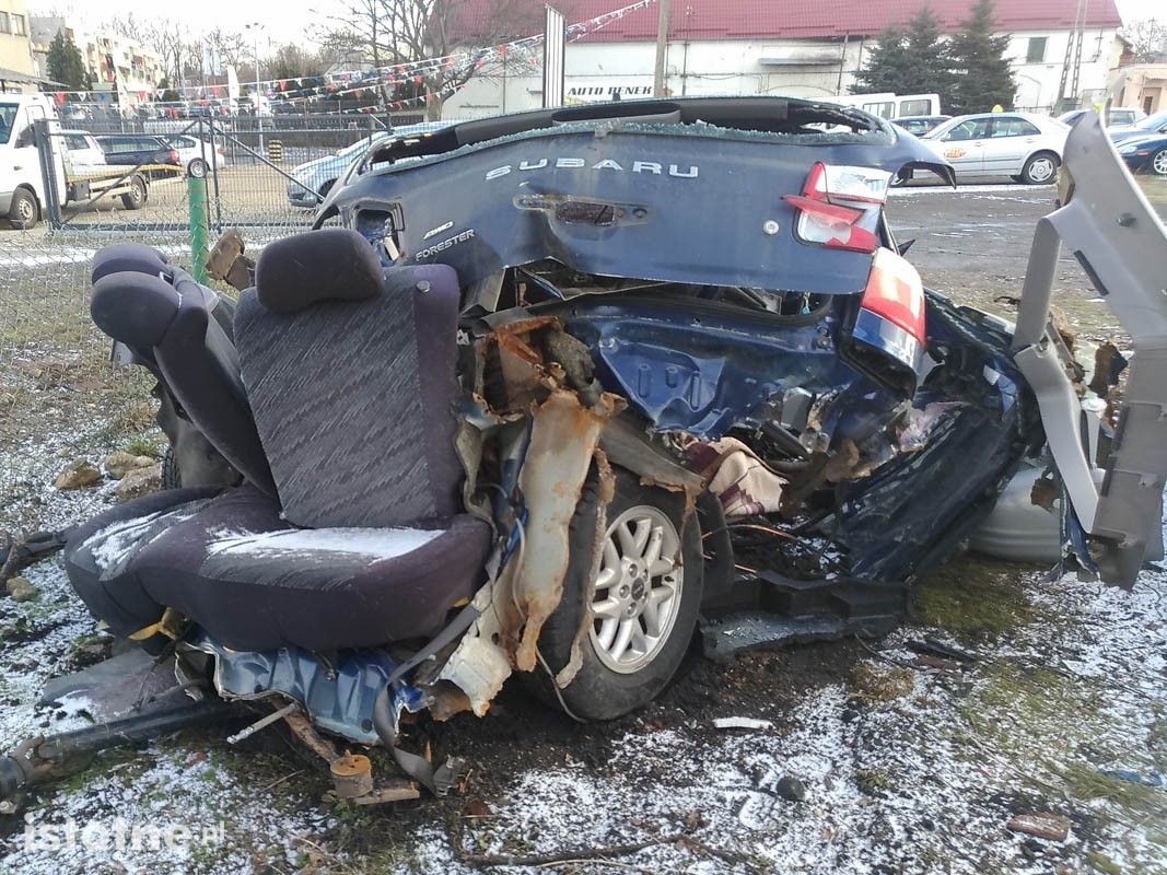 wypadek subaru