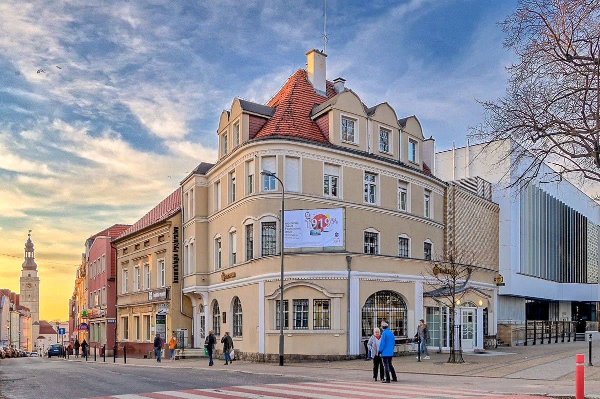 budynek bank pko