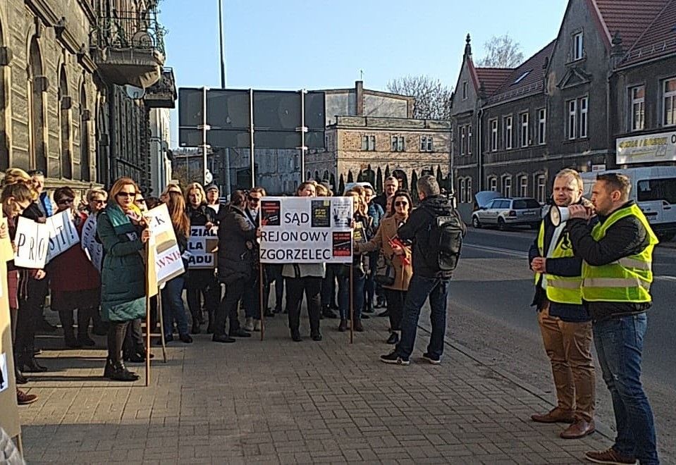 protest sąd lwówek