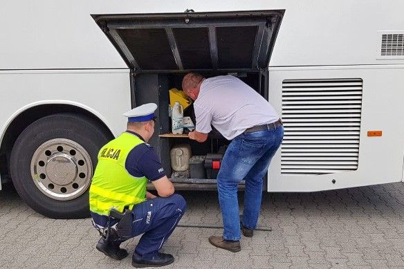 policjant autokar