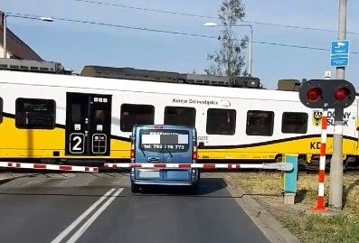 bus przejazd dk 94 wykroty