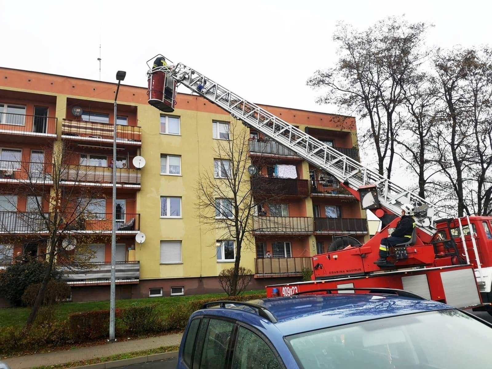 wóz drabina straż nowogrodziec