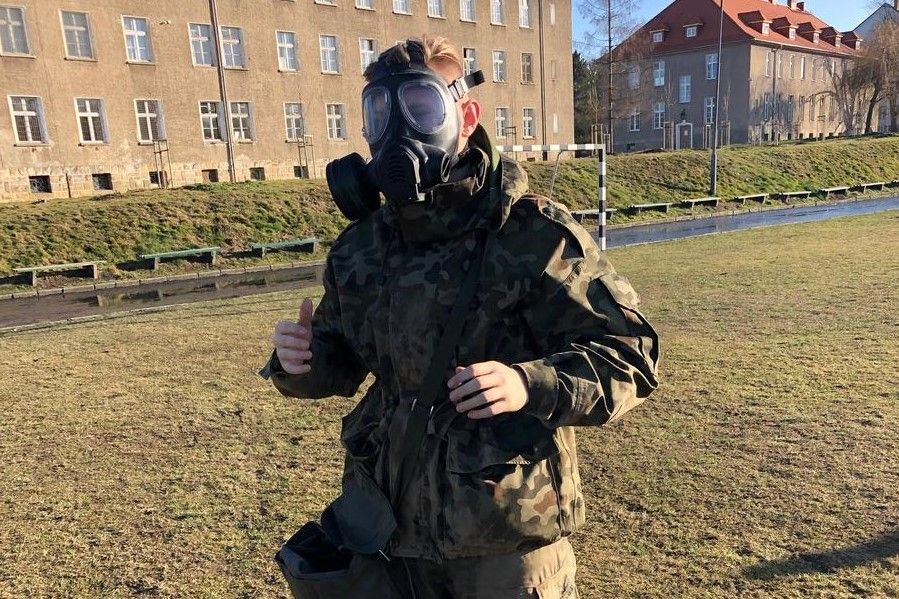 uczeń klasy mundurowej