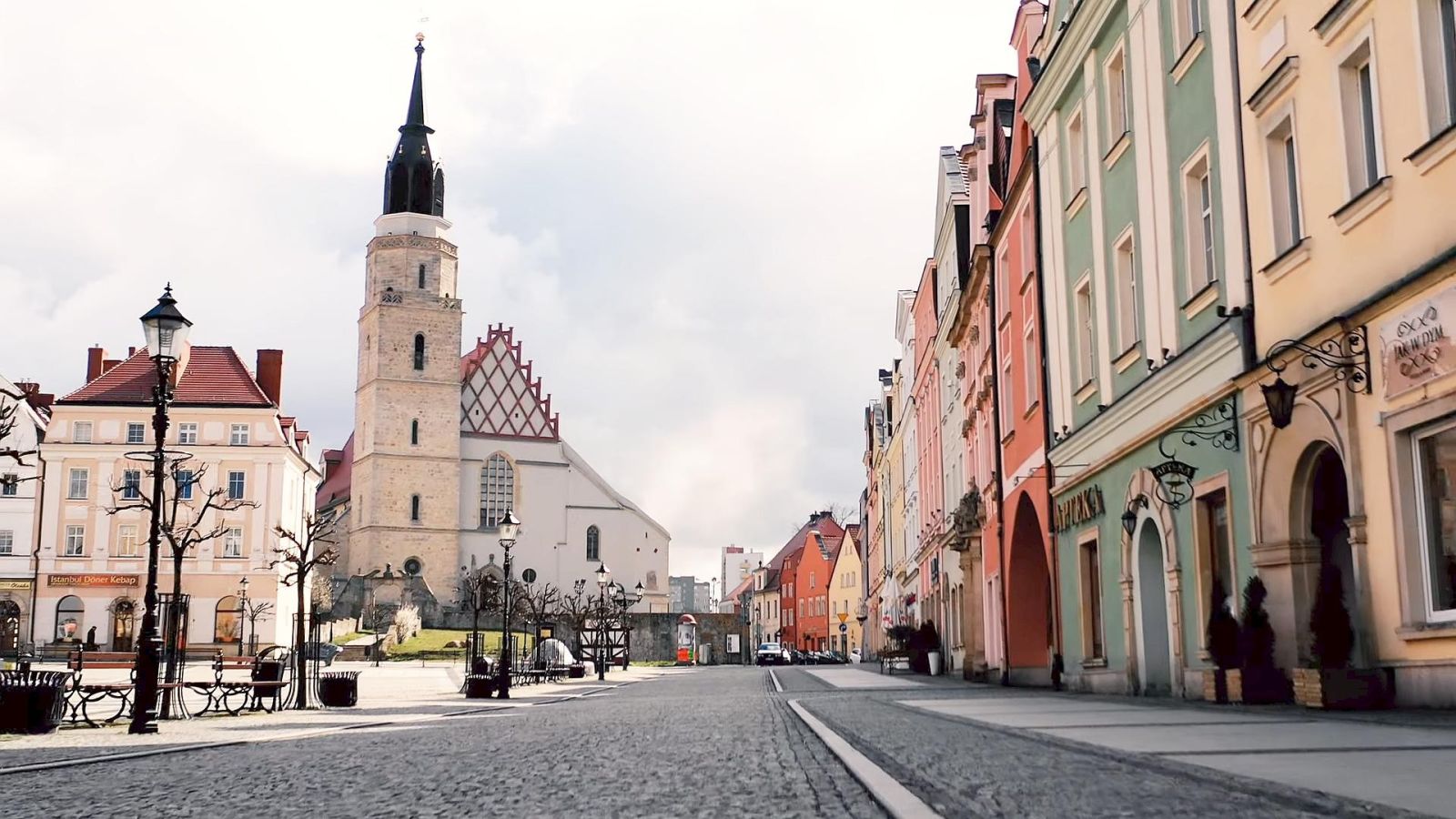 rynek bolesławiec bazylika