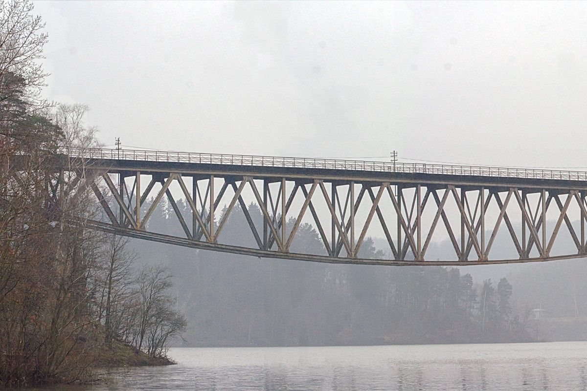 Most nad Jeziorem Pilchowickim