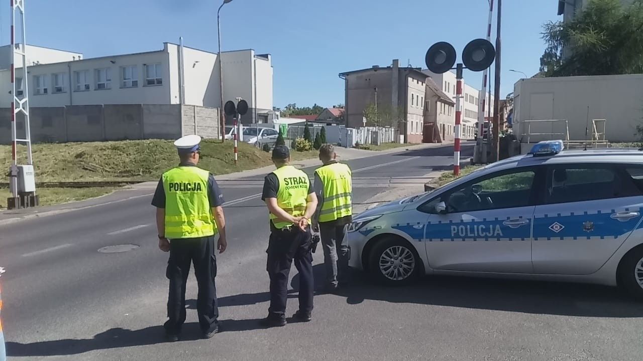 bezpieczny przejazd policja