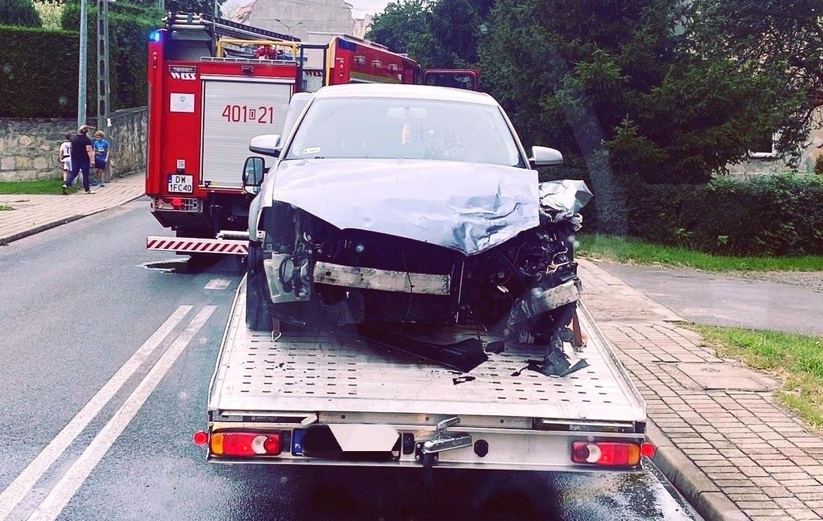 pożar laweta auto