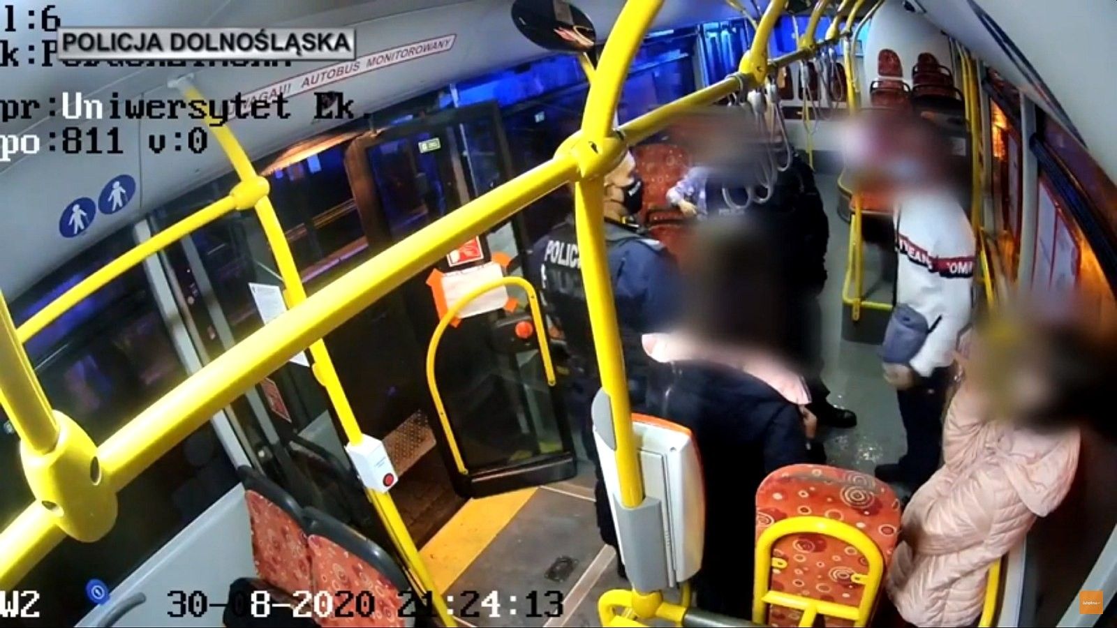 autobus monitoring policja