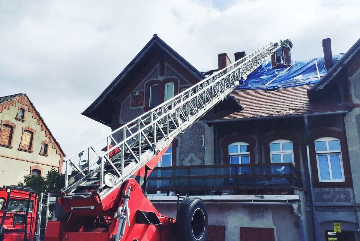 dach plandeka osp nowogrodziec