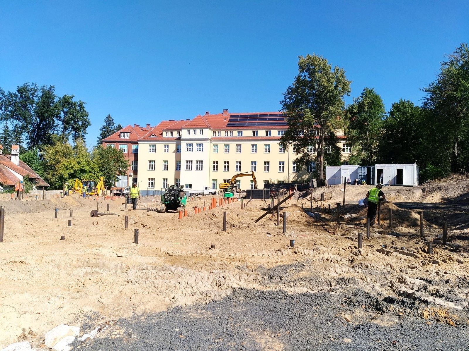 szpital zakaźny budynek