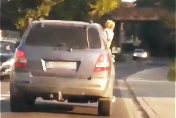dziecko auto lwówek śląski