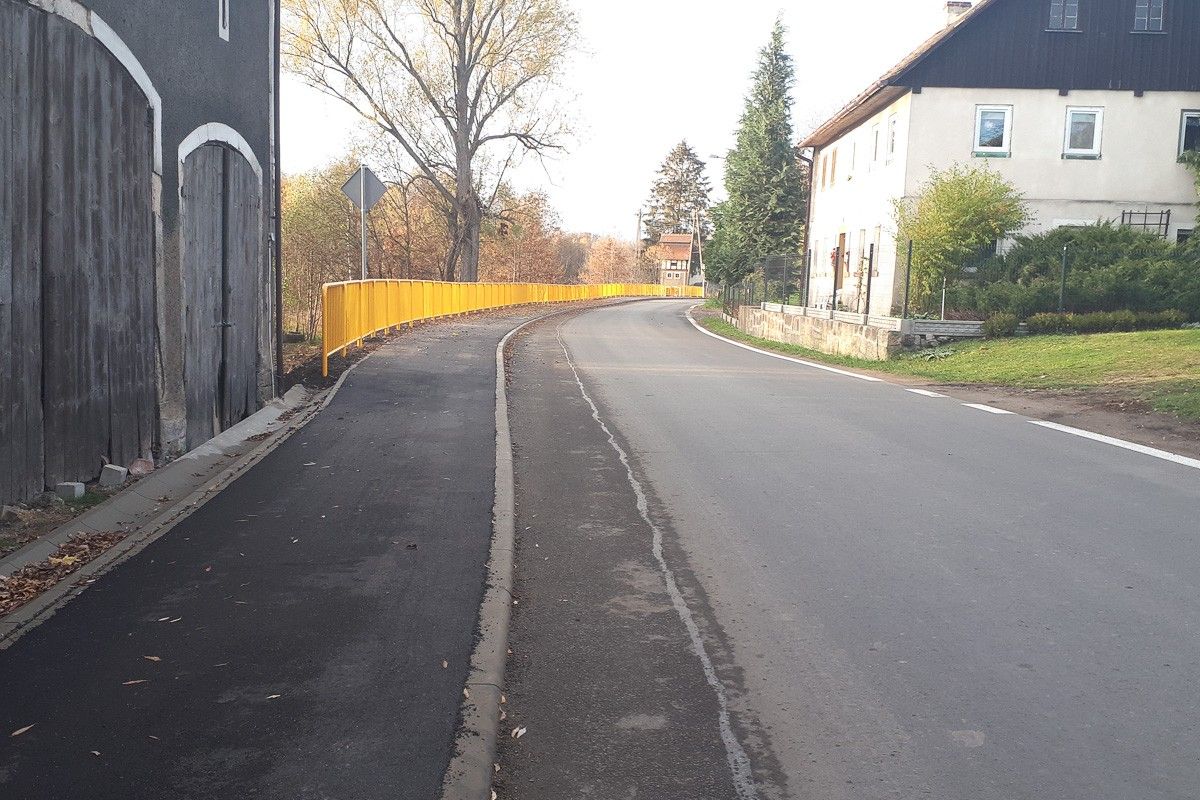 chodnik żeliszów