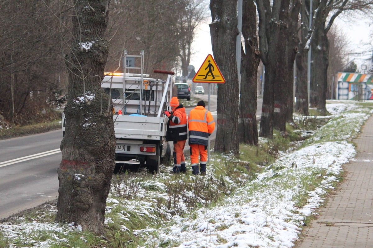 rów kosiby śmieci
