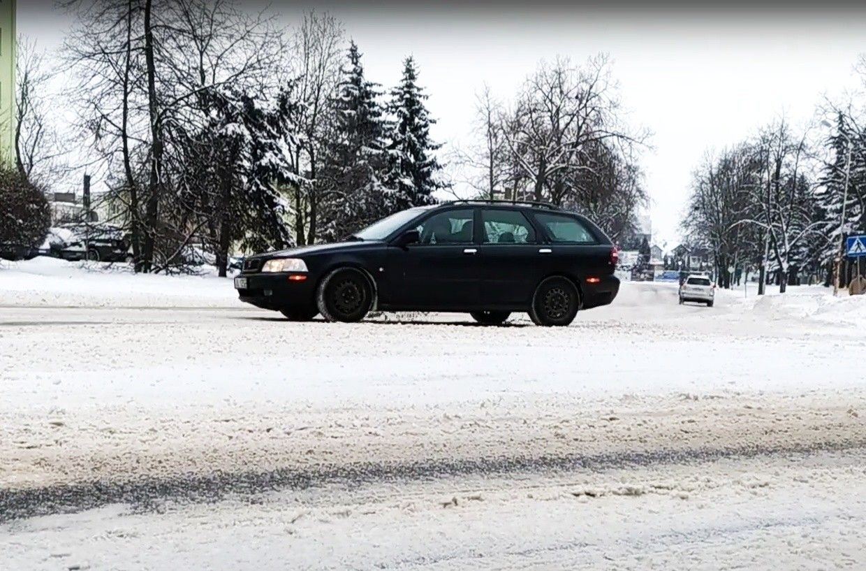 śnieg zima jezdnia