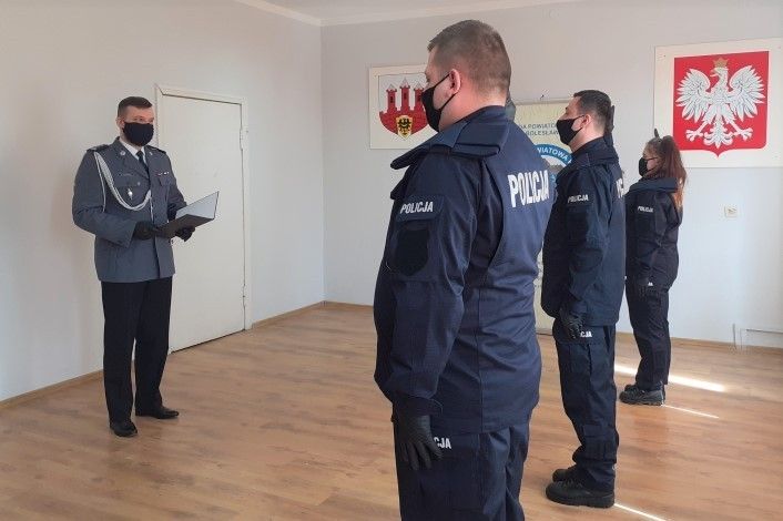 policjanci