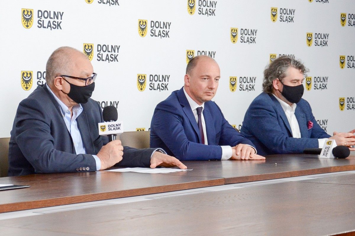 samorządowcy