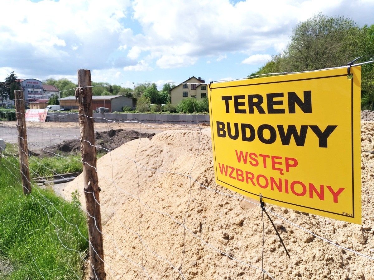 tablica budowa wesoła