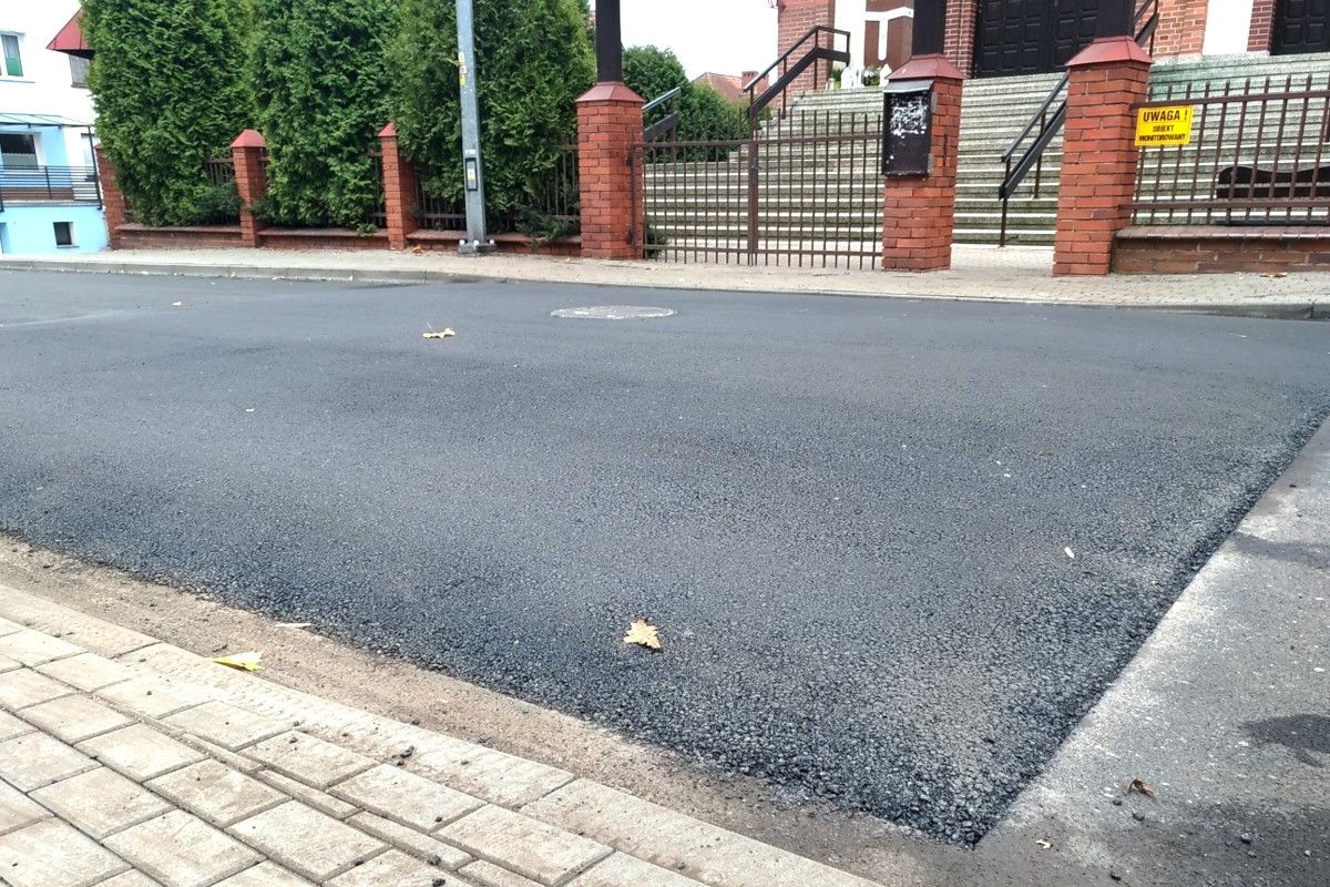 próg zwalniający łasicka