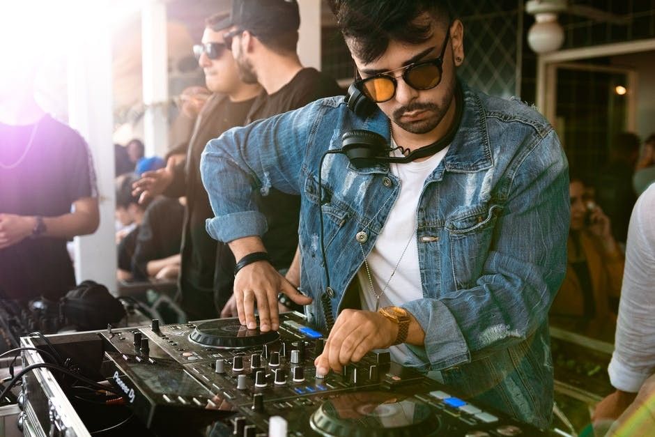 dj