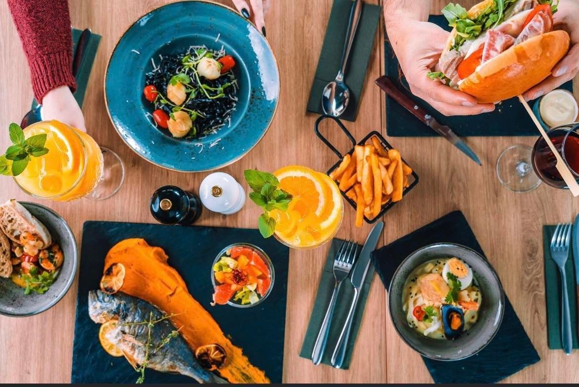 table, dishes, restaurant